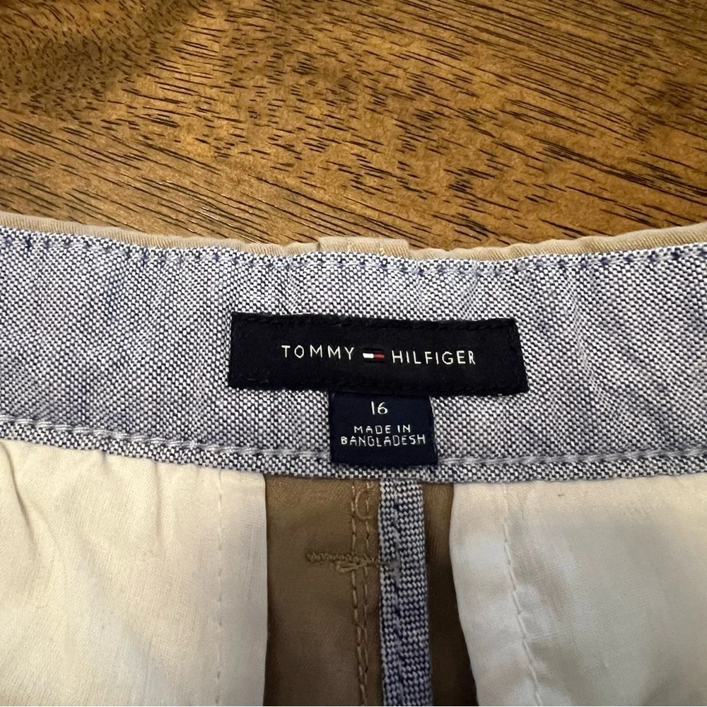 Tommy Hilfiger Kids Boys Khaki Flag Chino Shorts Size 16